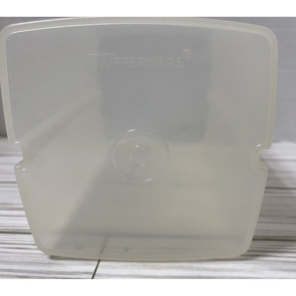 Tupperware Pickle Keeper Container #1560-2 Clear Replacement One Piece only - Picture 3 of 4